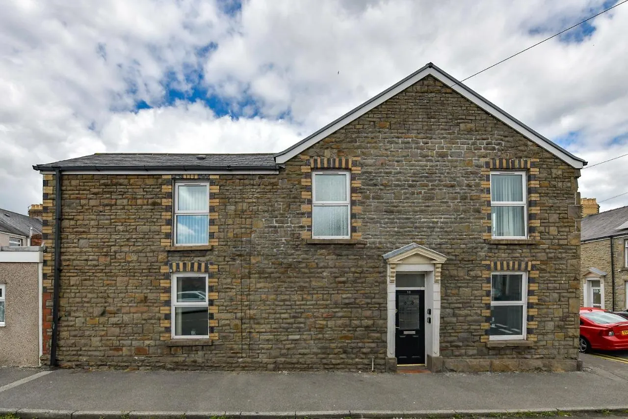 Host & Stay - Gerald House Swansea United Kingdom
